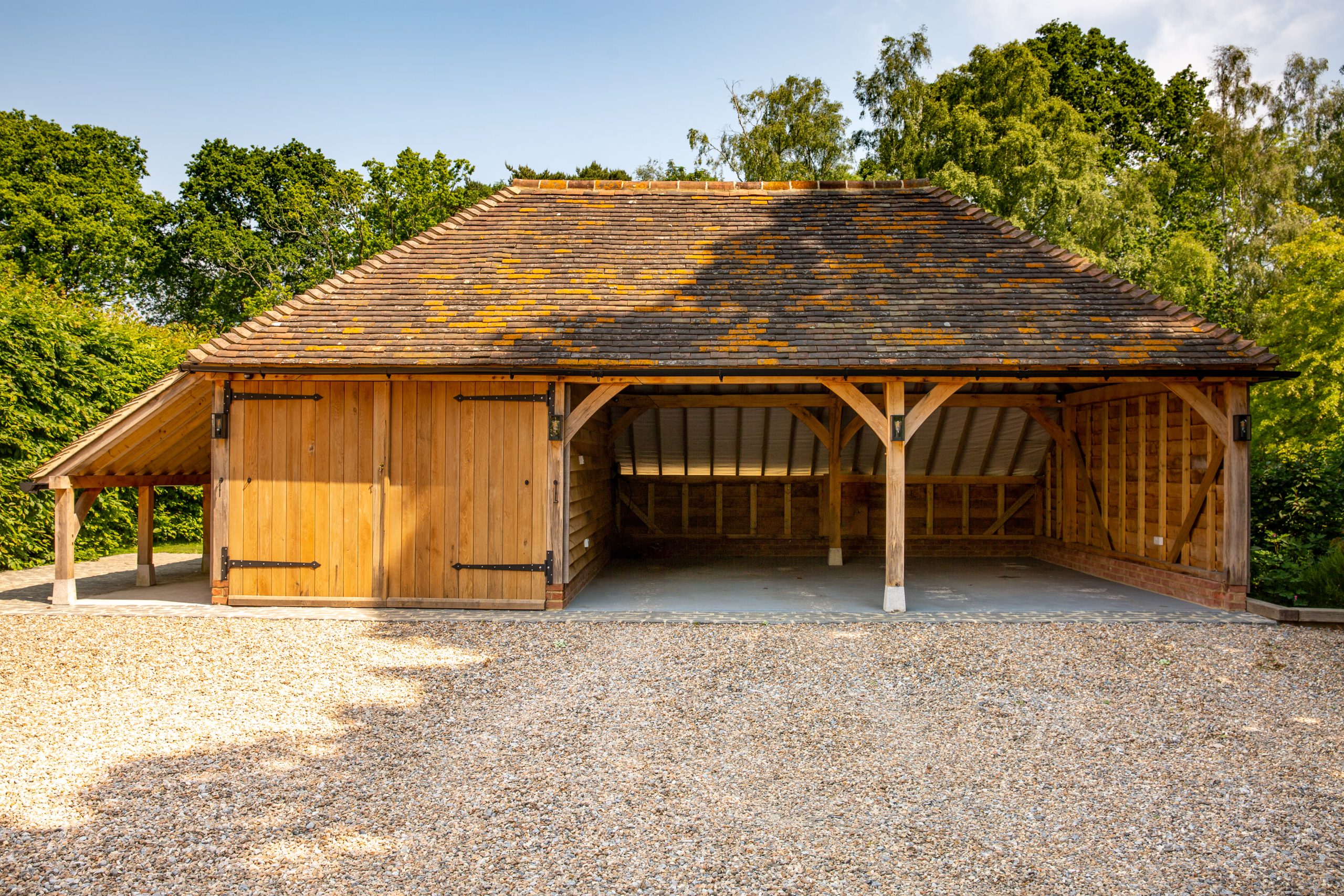 3 bay oak framed garage Round Wood