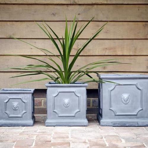 Clayfibre - Lion Head Cubic Box Planter