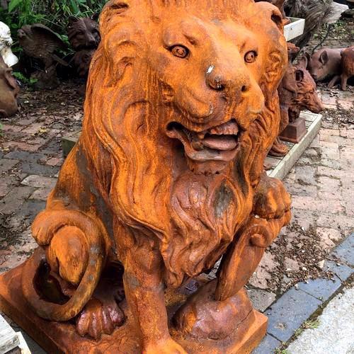 Cast Iron Proud Lion Statue