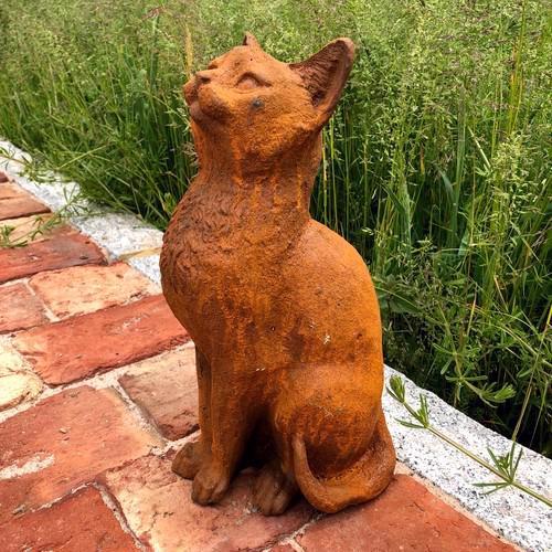 Cast Iron Curious Cat Statue - Round Wood of Mayfield