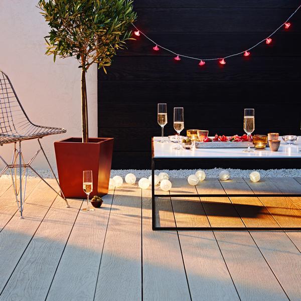 Millboard Decking Enhanced Grain Smoked Oak