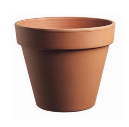 Classic terracotta plain pot