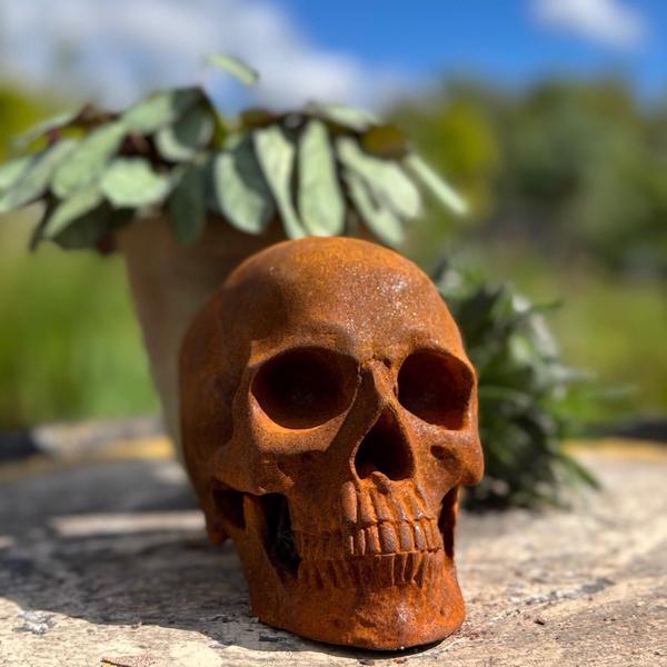 Skull Statue