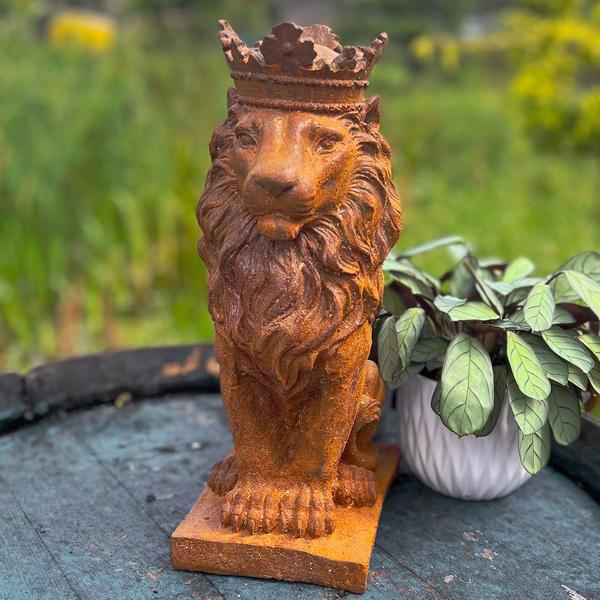 Regal Lion