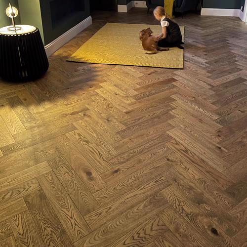 HARDWICK Engineered Oak Herringbone flooring, UV Oiled