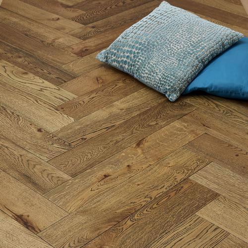 HARDWICK Engineered Oak Herringbone flooring, UV Oiled