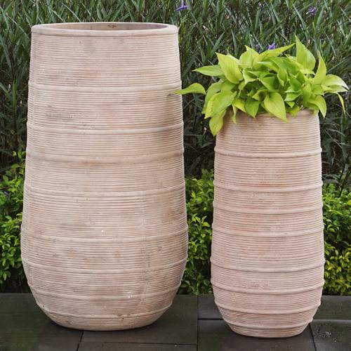 Surfer Circle Vase - Terracotta Antique