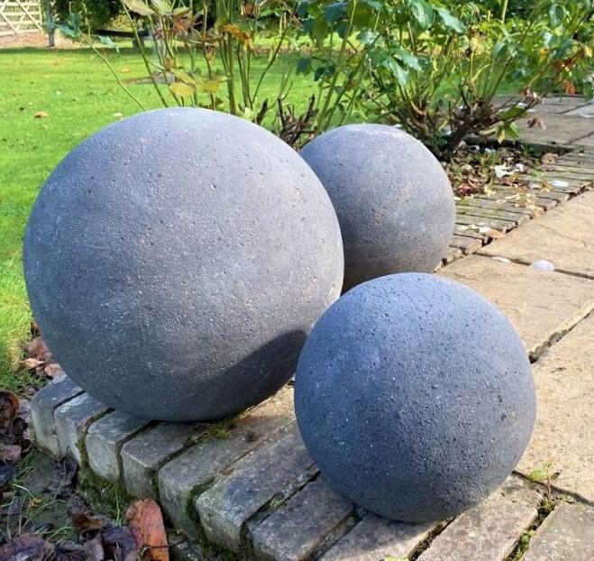 Old Ironstone Ball