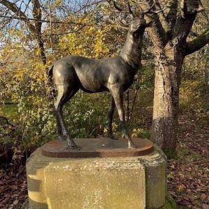 Cast Iron Majestic Stag - Bronze Statue - Facing Right
