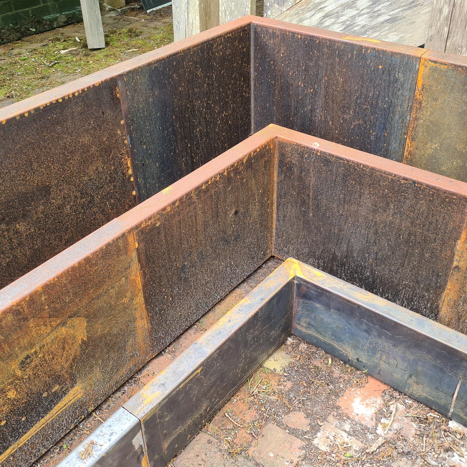 Corten Steel Garden Retaining Wall - Internal Corner - 200 (H)mm